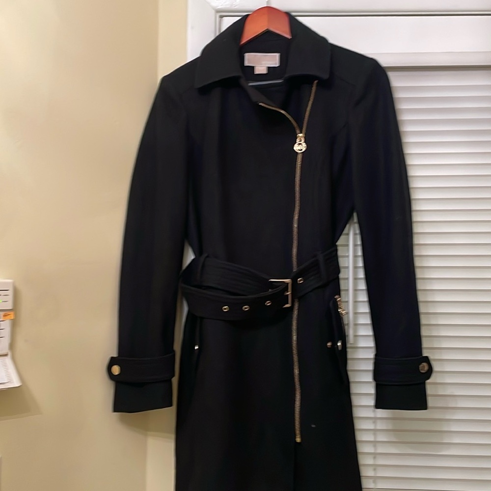 Michael kors black coat 
Worn a few x’s.. like new